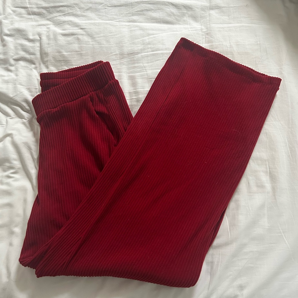 abercrombie & fitch red wide leg pants